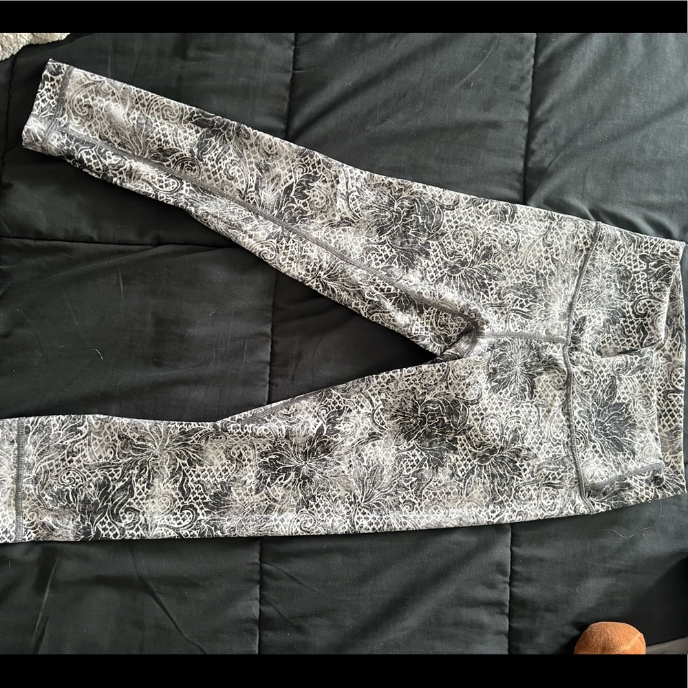 Black and white floral Lululemon leggings